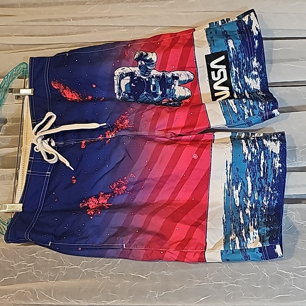 NASA Buzz Aldrin Men’s Swim Trunks Board-shorts- Size XL